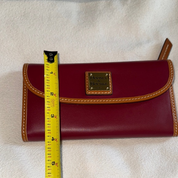 Dooney & Bourke Maroon Wallet with Tan Trim - Picture 8 of 9